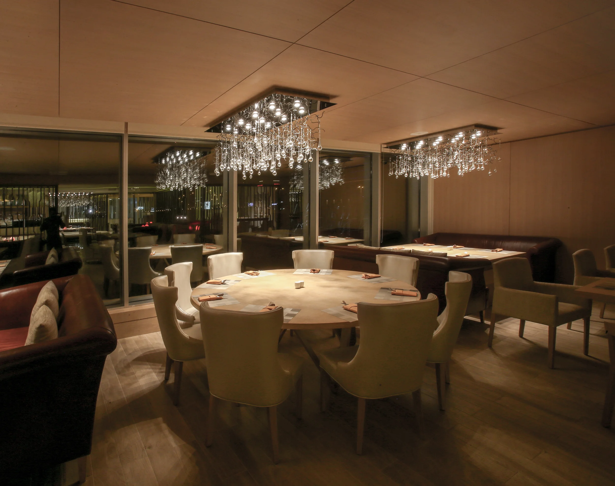 Al Habtoor Grand Resort 02
